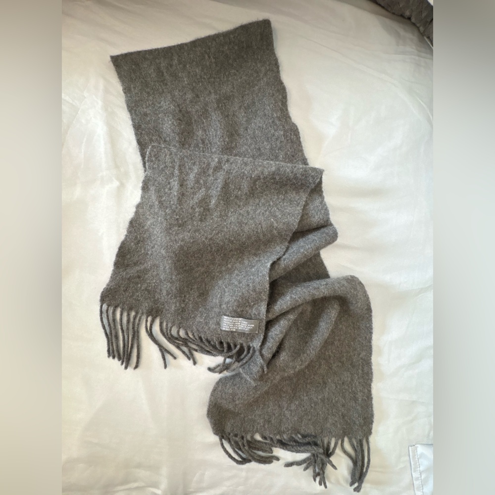 Soft Gray Cashmere Scarf